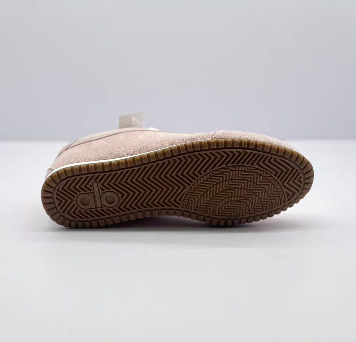 alo Low-Top Sneakers in Pink and White