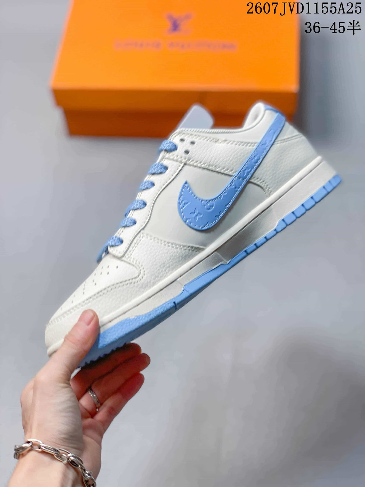 Nike SB Dunk Low Pro White Blue Sneakers 2607JVD1155A25