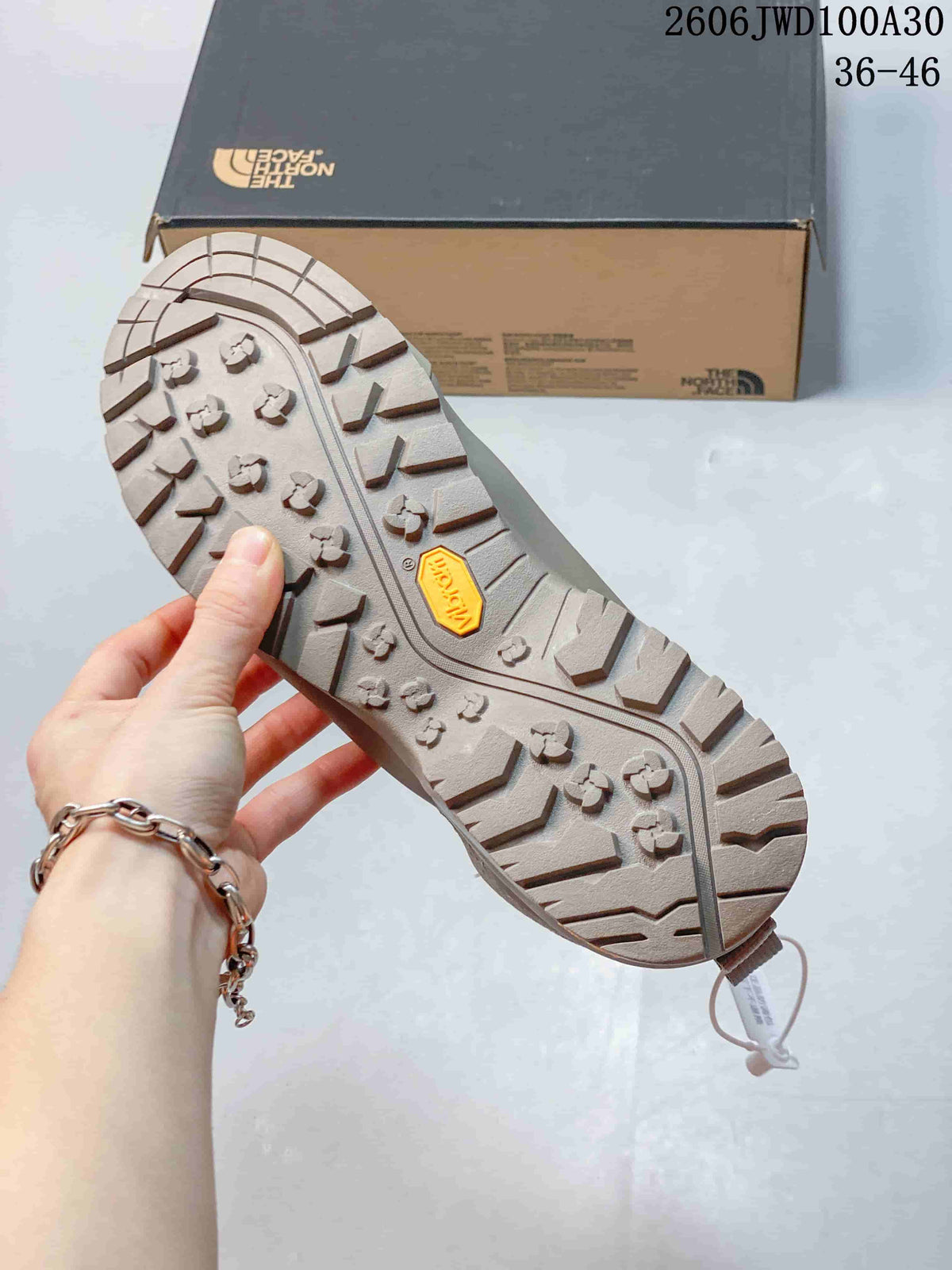 The North Face Glenclyffe Low-Top Hiking Shoes, Taupe