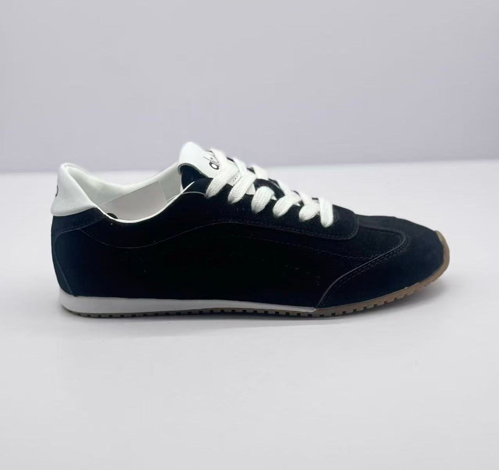 Alo Low-Top Sneakers Black and White
