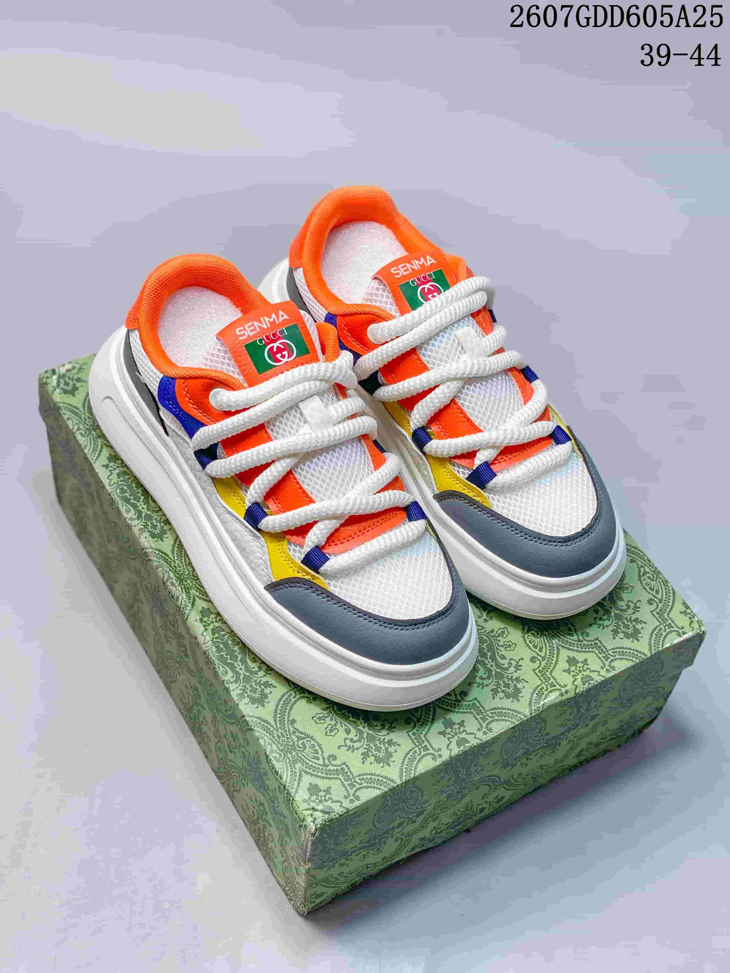 Gucci Senma Color-Block Low-Top Sneakers 722050QEE