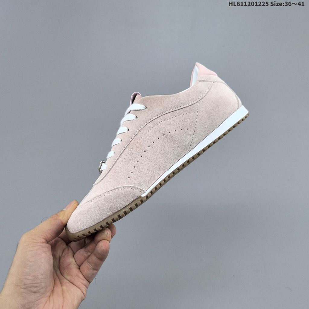 Alo Yoga Sunset Sneaker Low-Top in Blush Pink