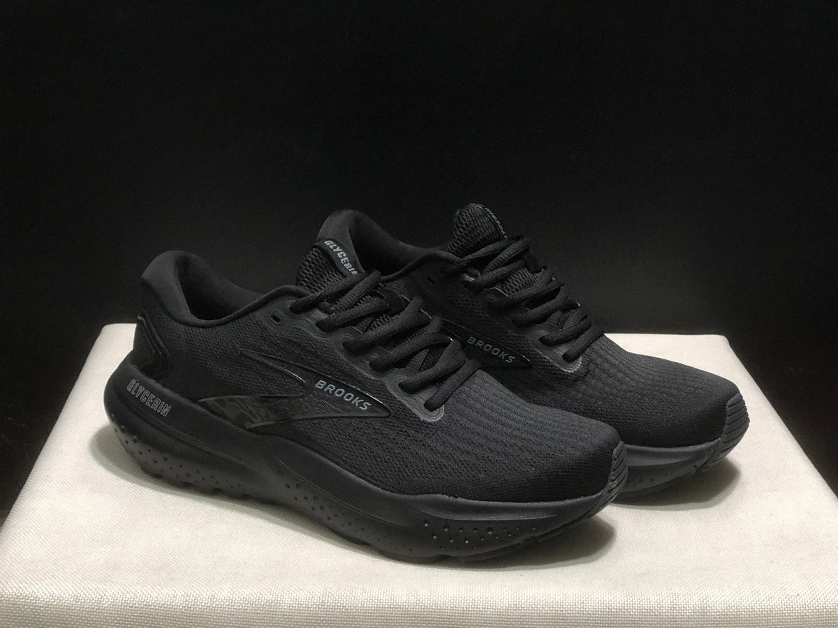 Brooks Glycerin 21 Black Low-Top Running Sneakers