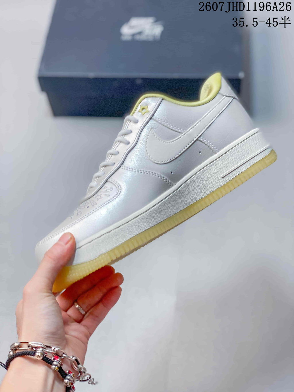 Nike Air Force 1 ’07 LV8 Low-Top Sneakers White Yellow RJ1988-00