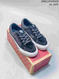 Vans SK8-Low Black White Skull Low-Top Sneakers