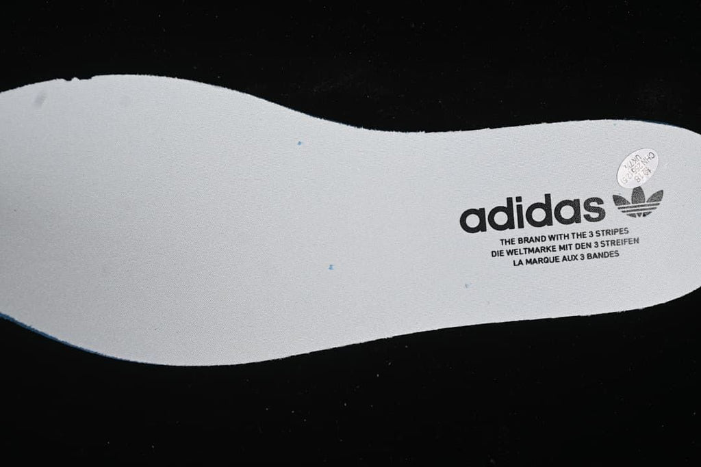 adidas Retropy E5 Sneakers IE8105 - Cream and Black