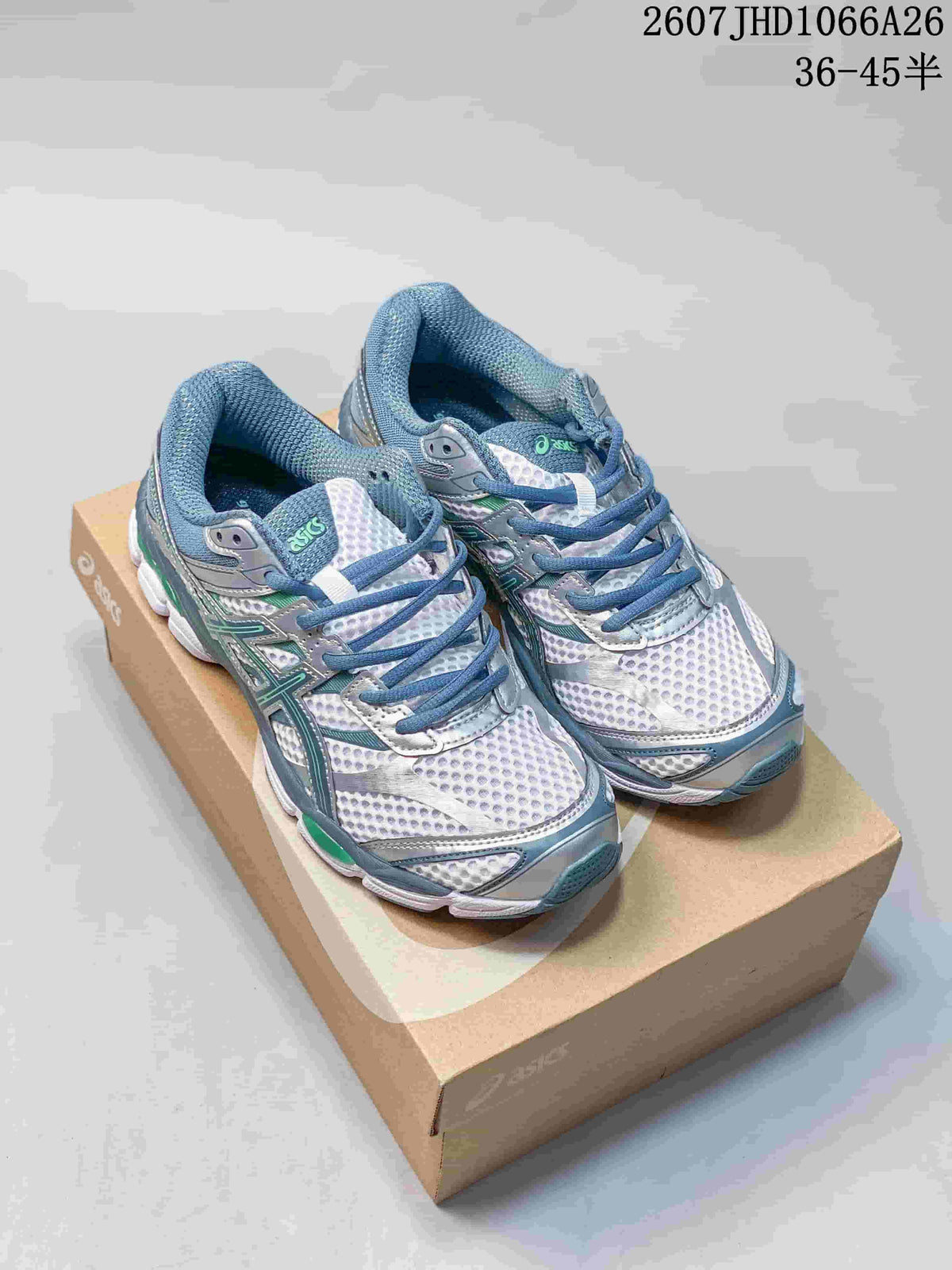 ASICS Gel-Cumulus 16 Mesh Sneakers in Blue, Silver and Green