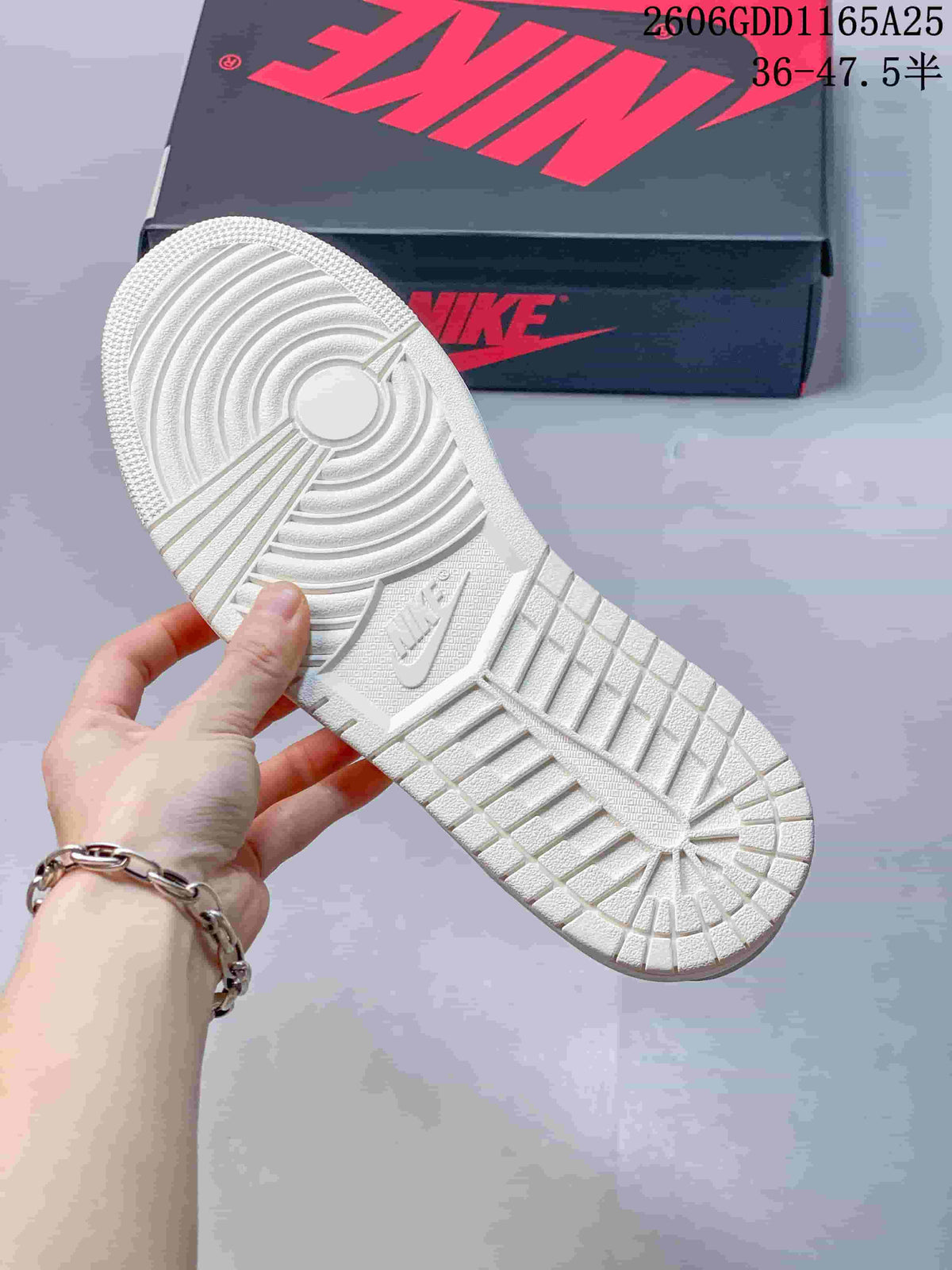 Jordan Air Jordan 1 Low White Sneakers