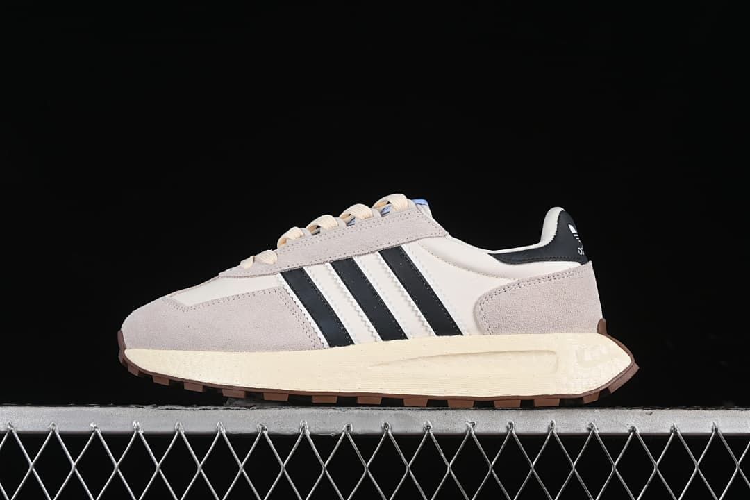 adidas Retropy E5 Sneakers IE8105 - Cream and Black