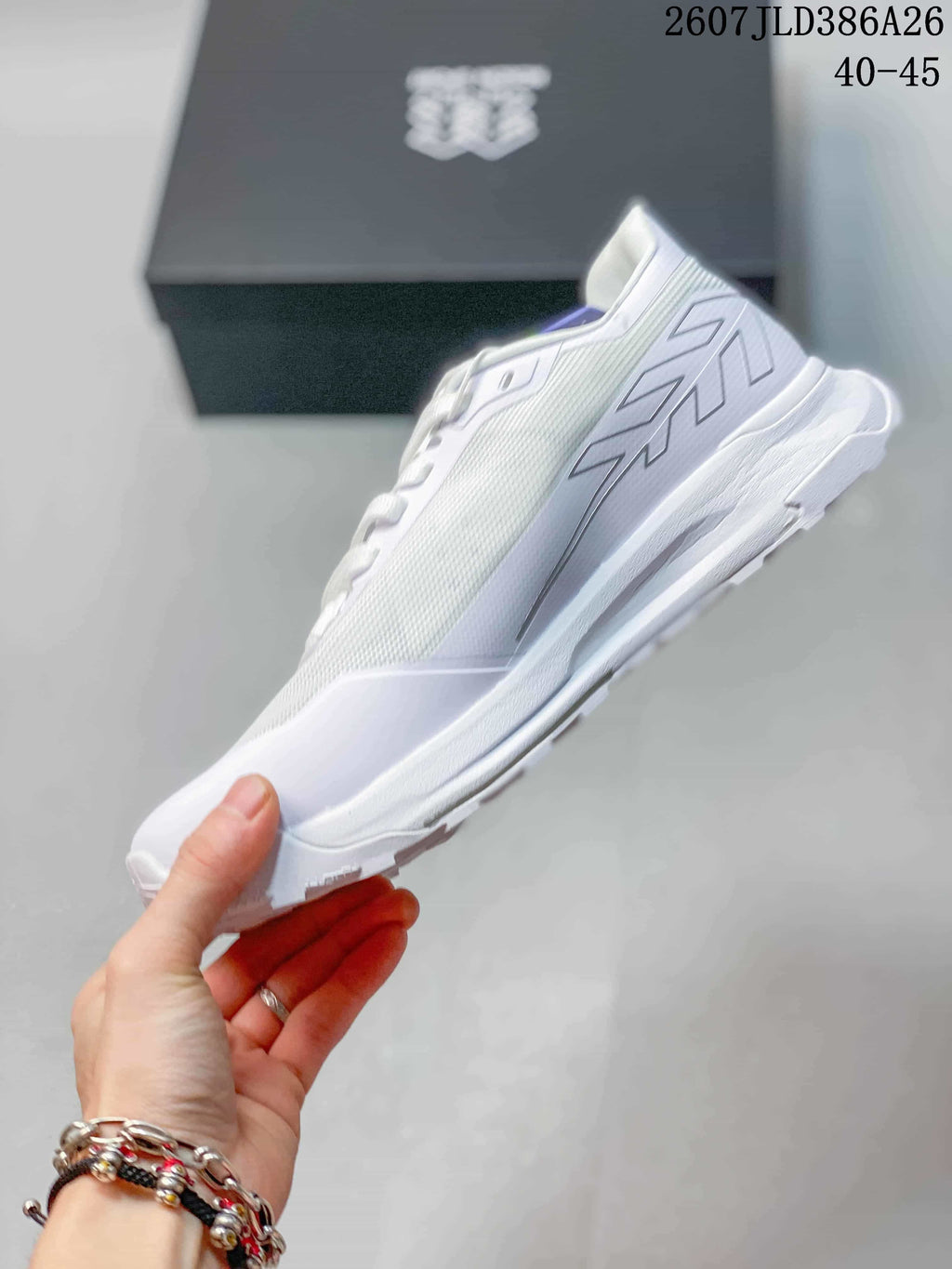KOLON SPORT EGG LITE 2.0 White Hiking Sneakers