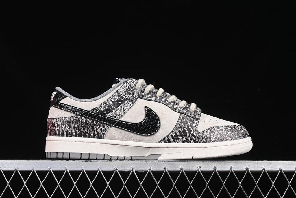 Nike SB Dunk Low Snake Year Black and White YX5066-272