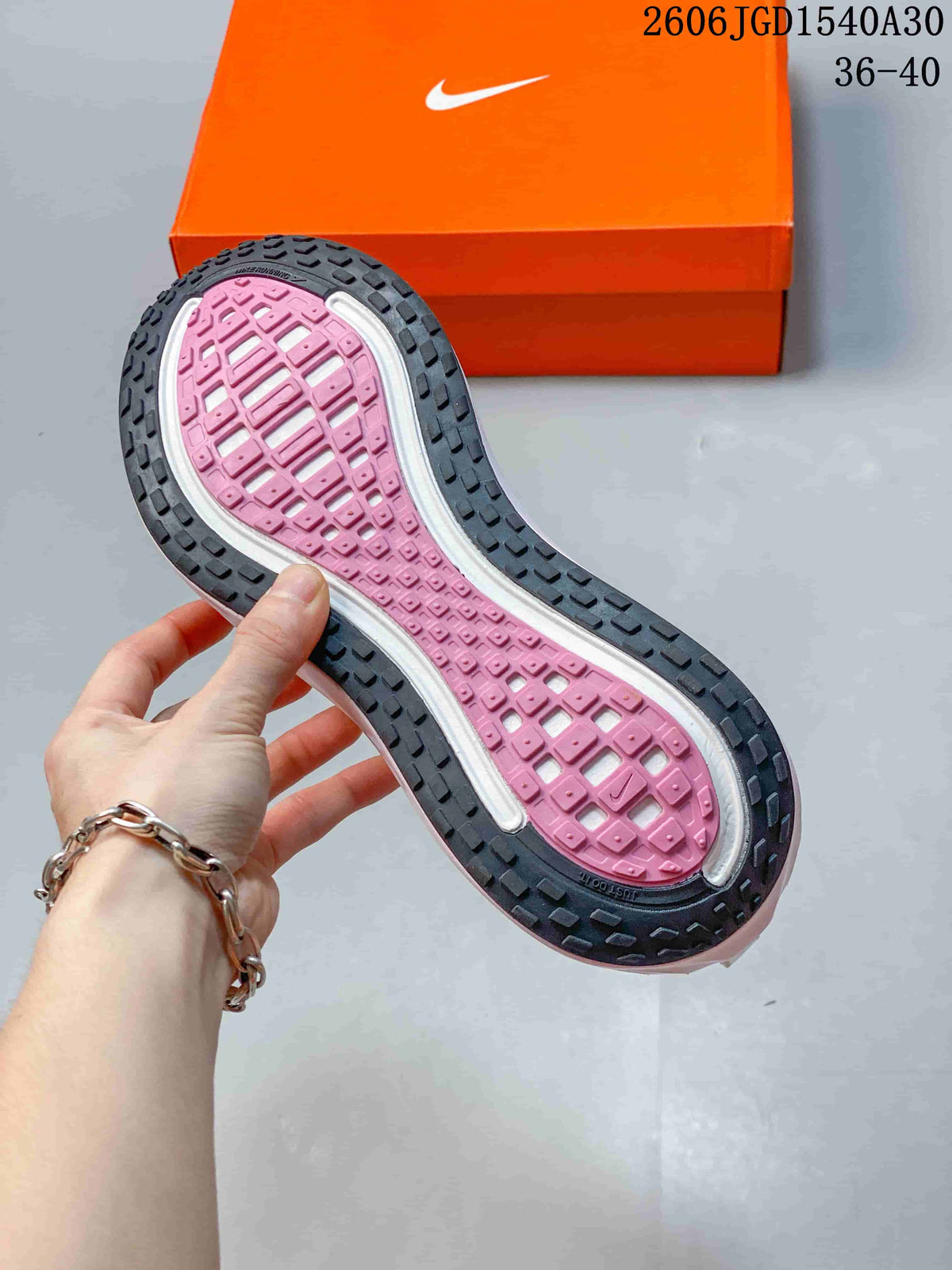 Nike Vomero Plus Running Shoes White and Pink
