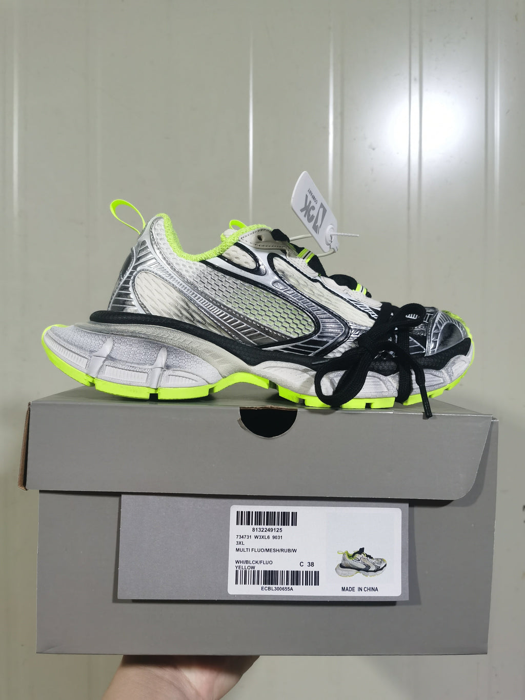 Nike 9031 Sneakers White Black Volt