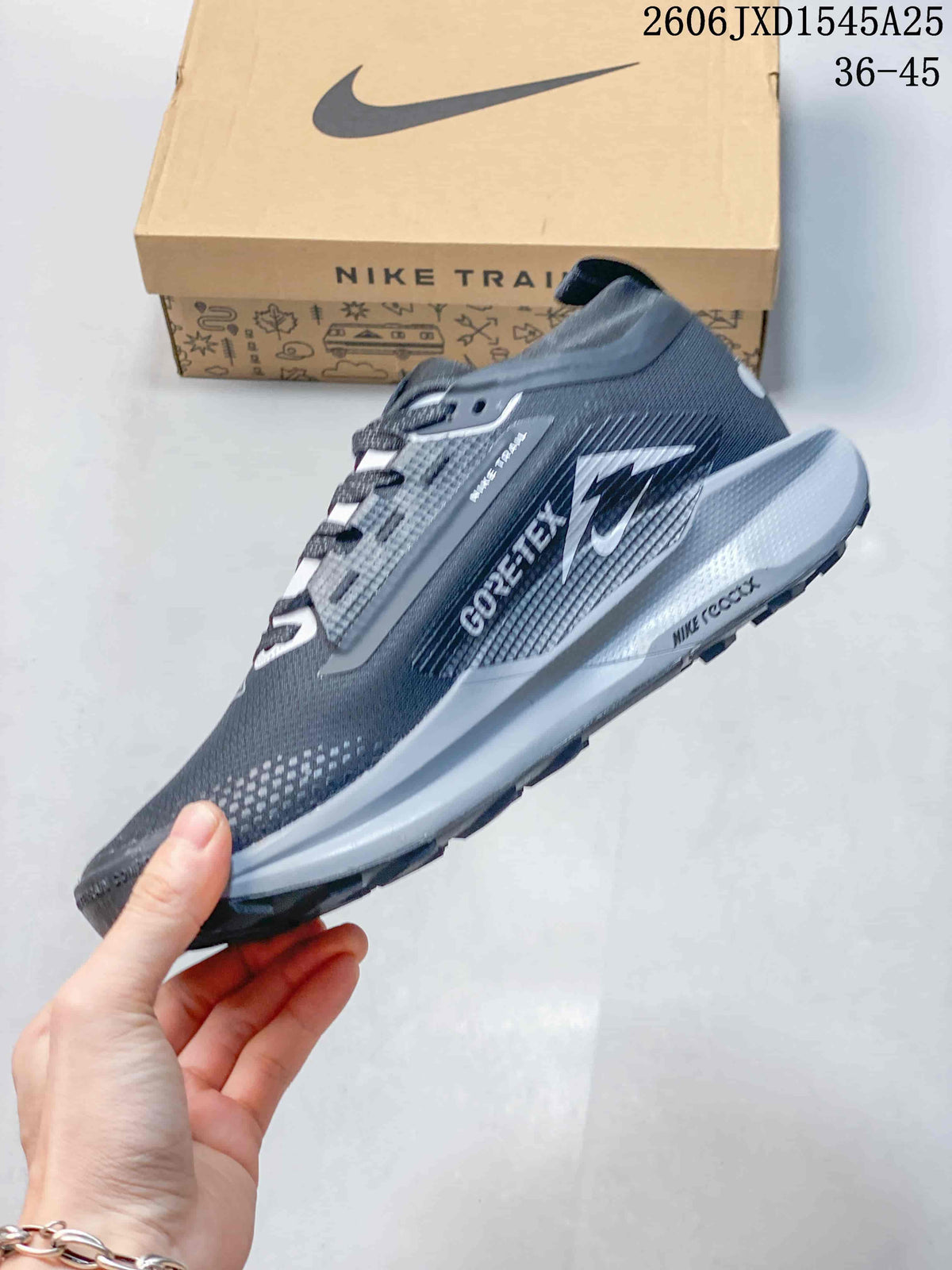 Nike Pegasus Trail 5 GORE-TEX Trail Running Shoes