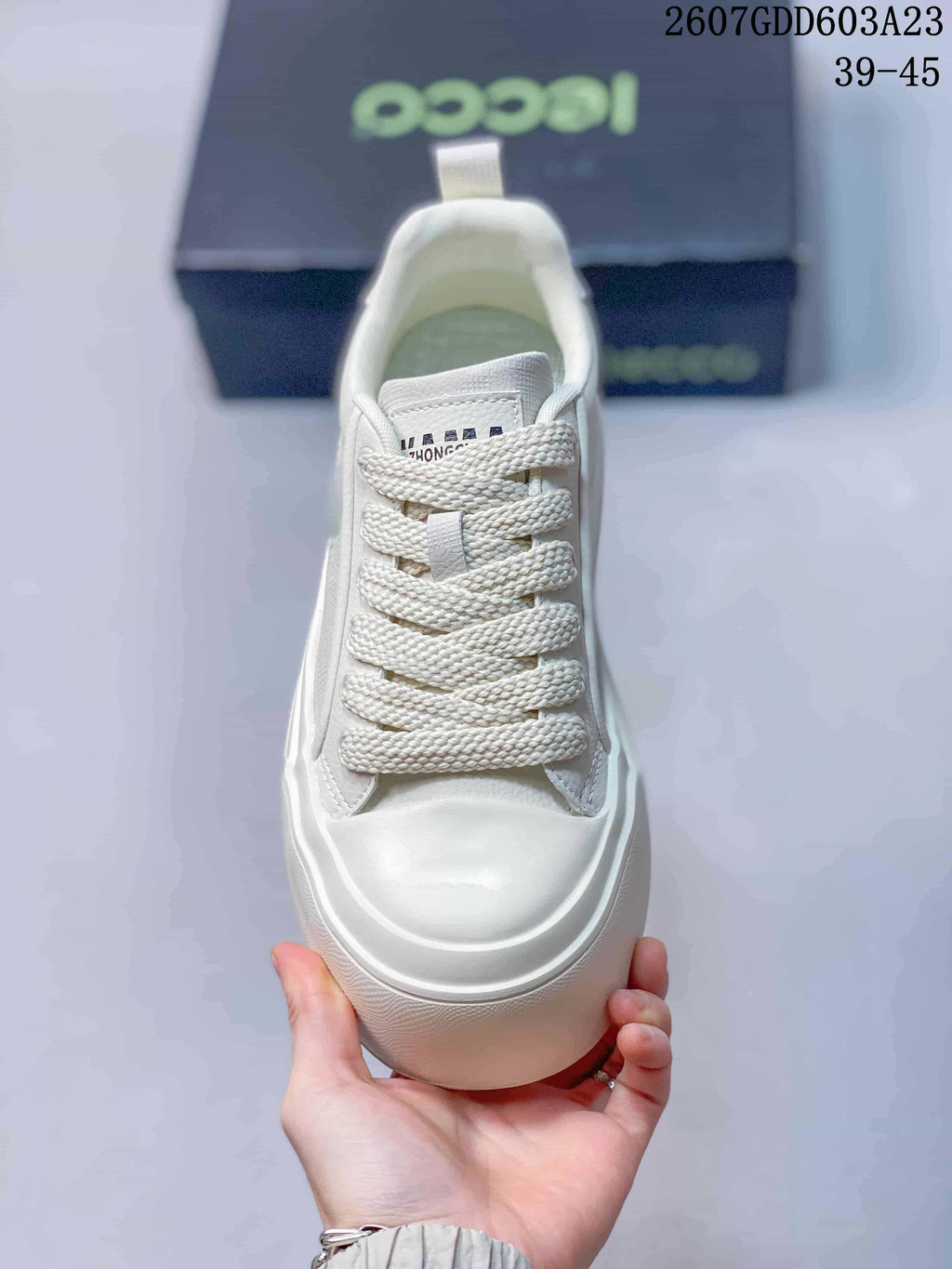 ECCO 2607GDD603A23 White Low-Top Sneakers