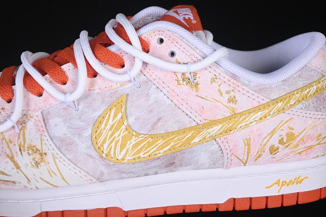Nike SB Dunk Low Retro FQ6965-700 Sneakers