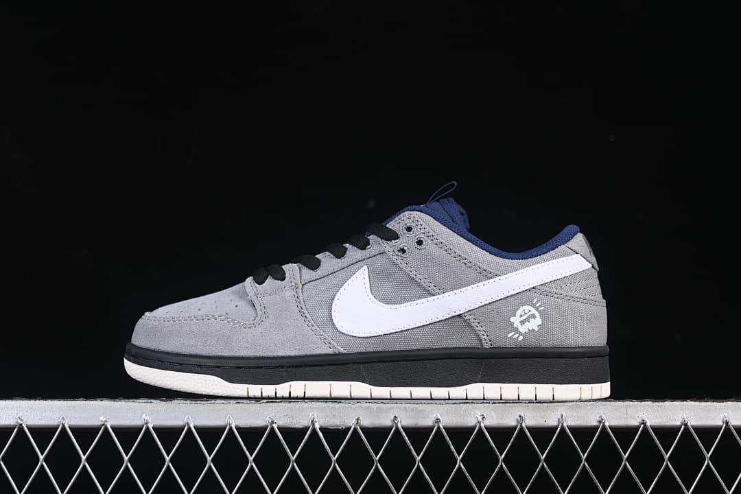Nike SB Dunk Low Canvas-Panel Sneakers DX6775-400