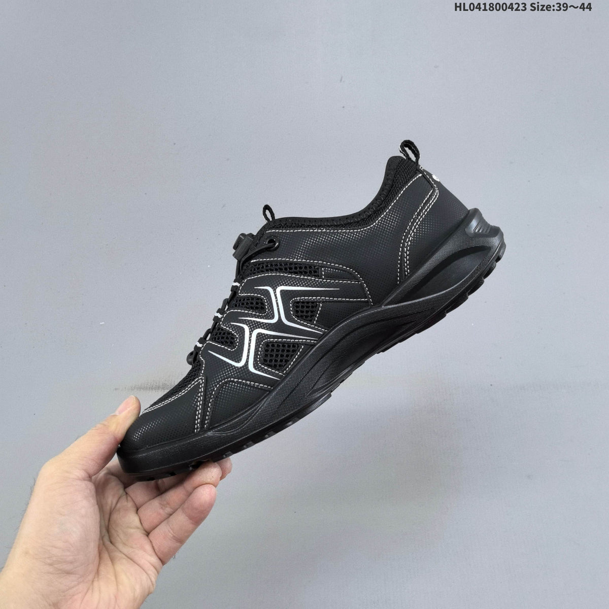 ECCO Black Mesh Lace-Up Casual Sneakers