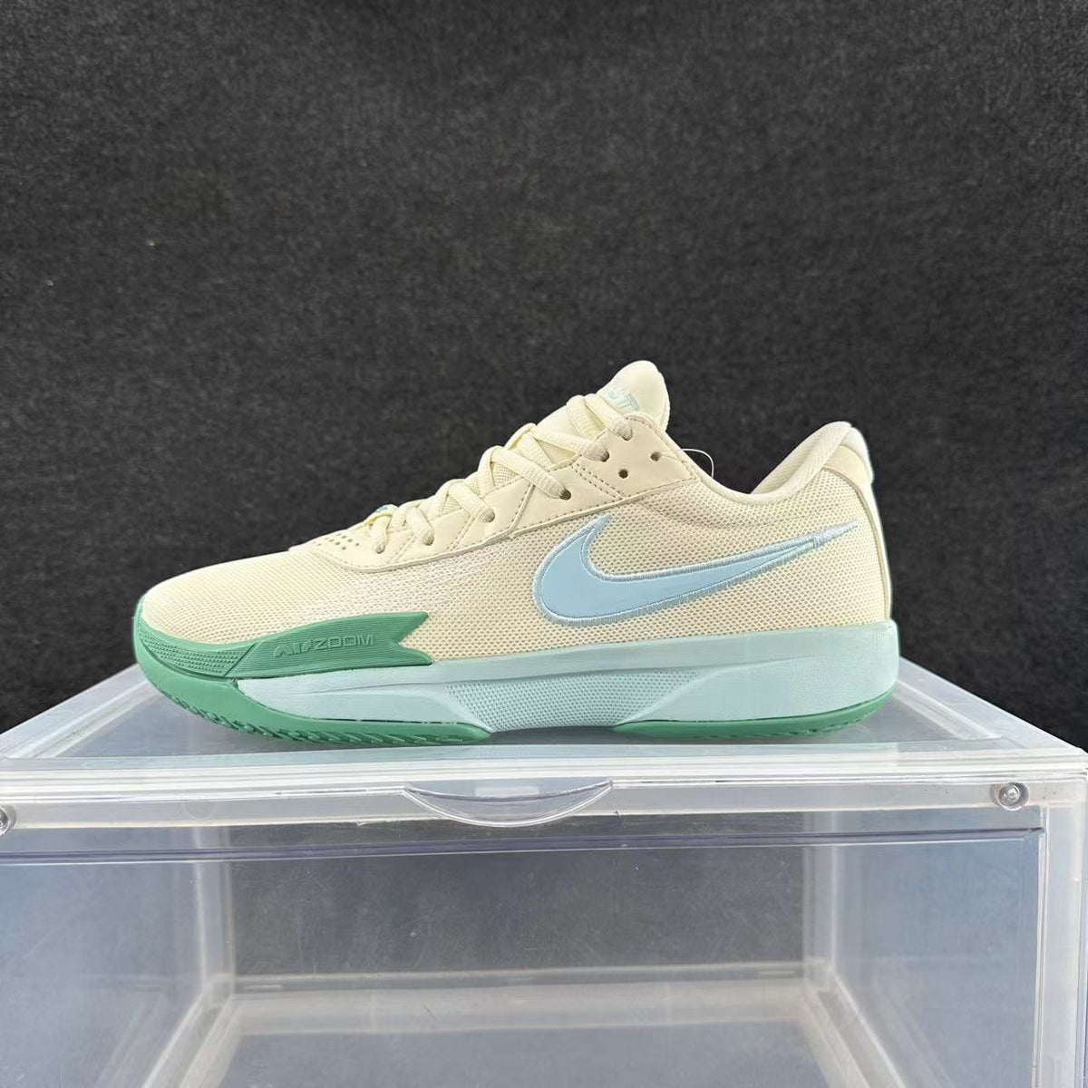 Nike Basketball Sneakers in Cream, Blue and Green