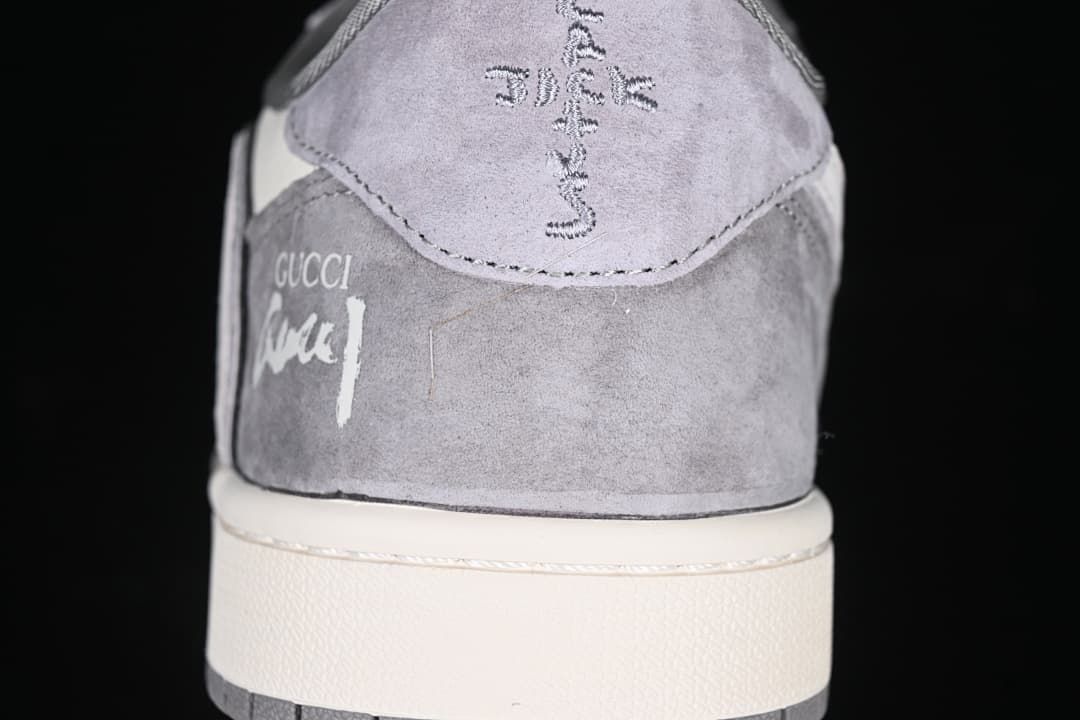 Travis Scott x Fragment Design x Air Jordan 1 Low OG SP Sneakers