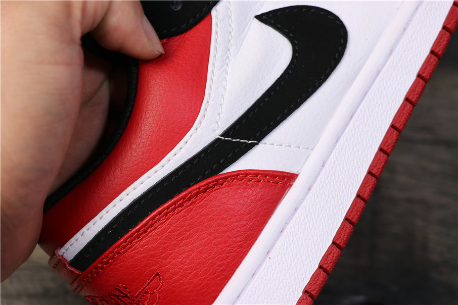 Jordan Air Jordan 1 Low Black Toe Sneakers 553558-116