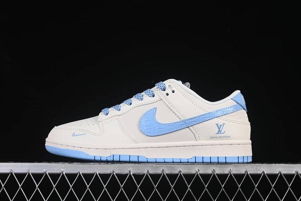 Nike SB Dunk Low Cream and Blue Printed Low-Top Sneakers JP1628-015