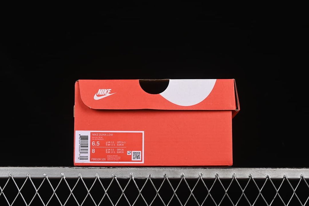 Nike SB Dunk Low Sneakers Light Blue White FB9109-105