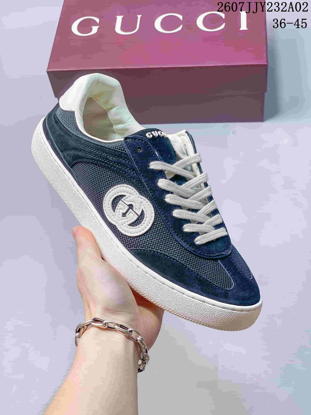 Gucci G75 Low-Top Sneakers in Blue with Double G Detail