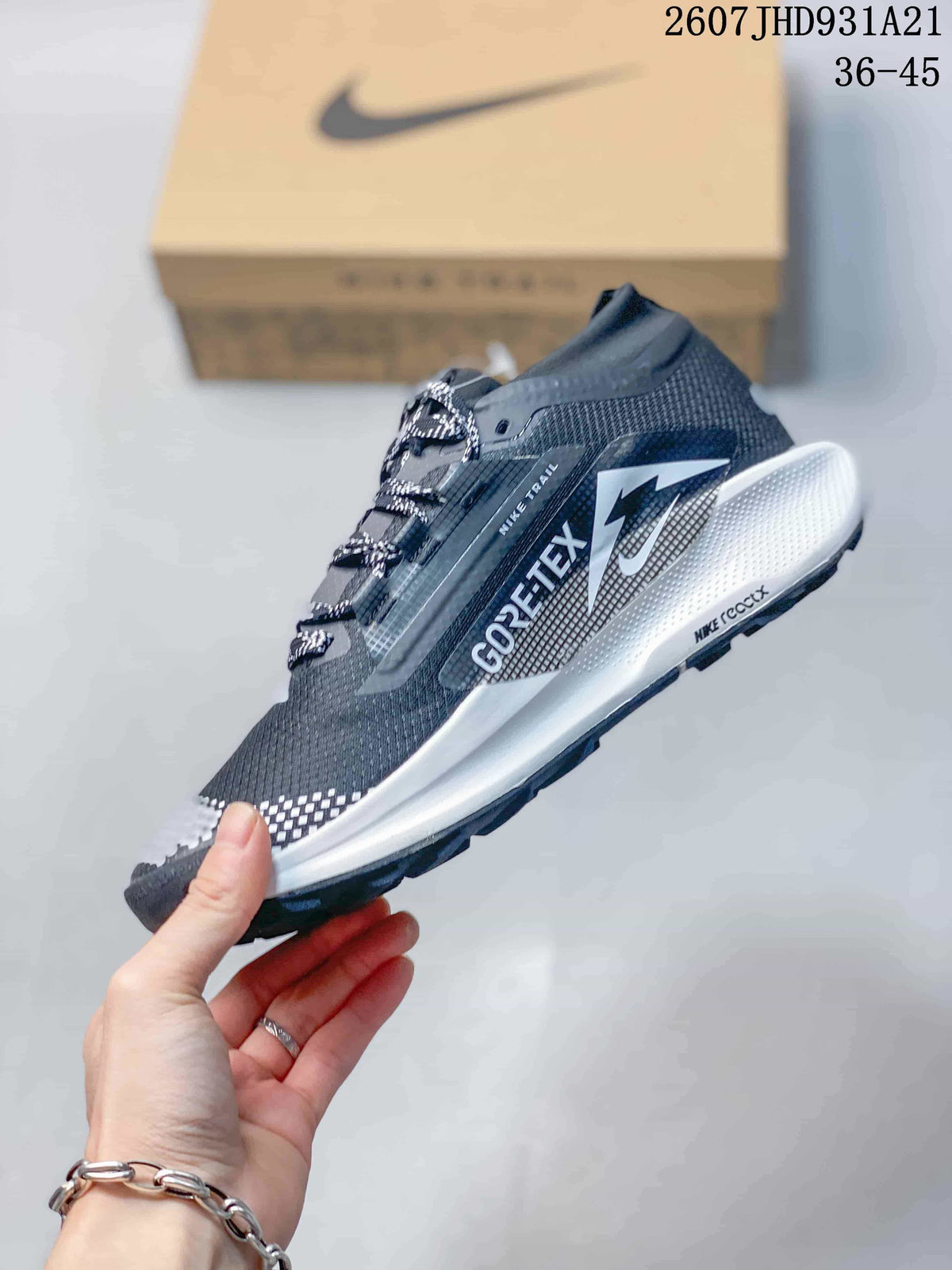 Nike ReactX Wildhorse 10 Trail Sneakers Black/White JHD931A21