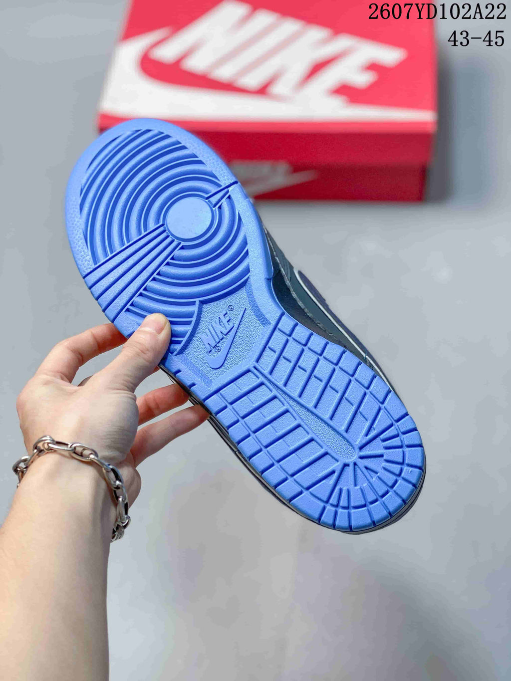 Nike SB Dunk Low Pro Sneakers Grey Blue 2607YD102A22