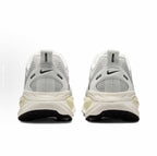 Nike Vomero 18 Running Shoes HM6803-101, Beige