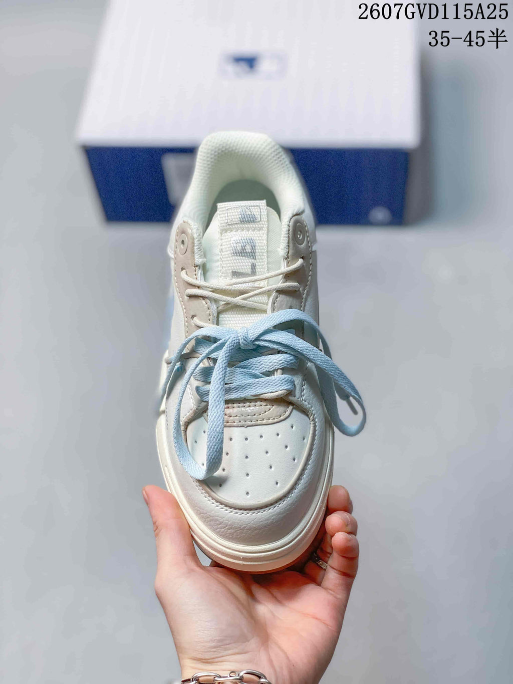 MLB Chunky Liner Low-Top Sneakers White Blue 3ASXCA12N