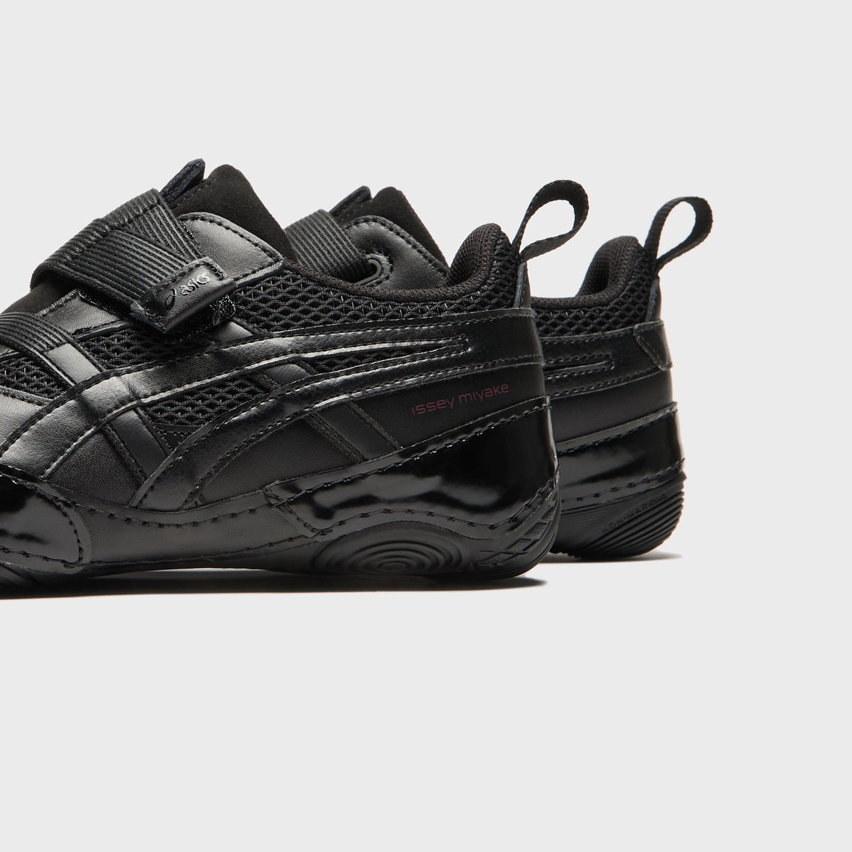 ASICS x Issey Miyake Hyper Taping - Black