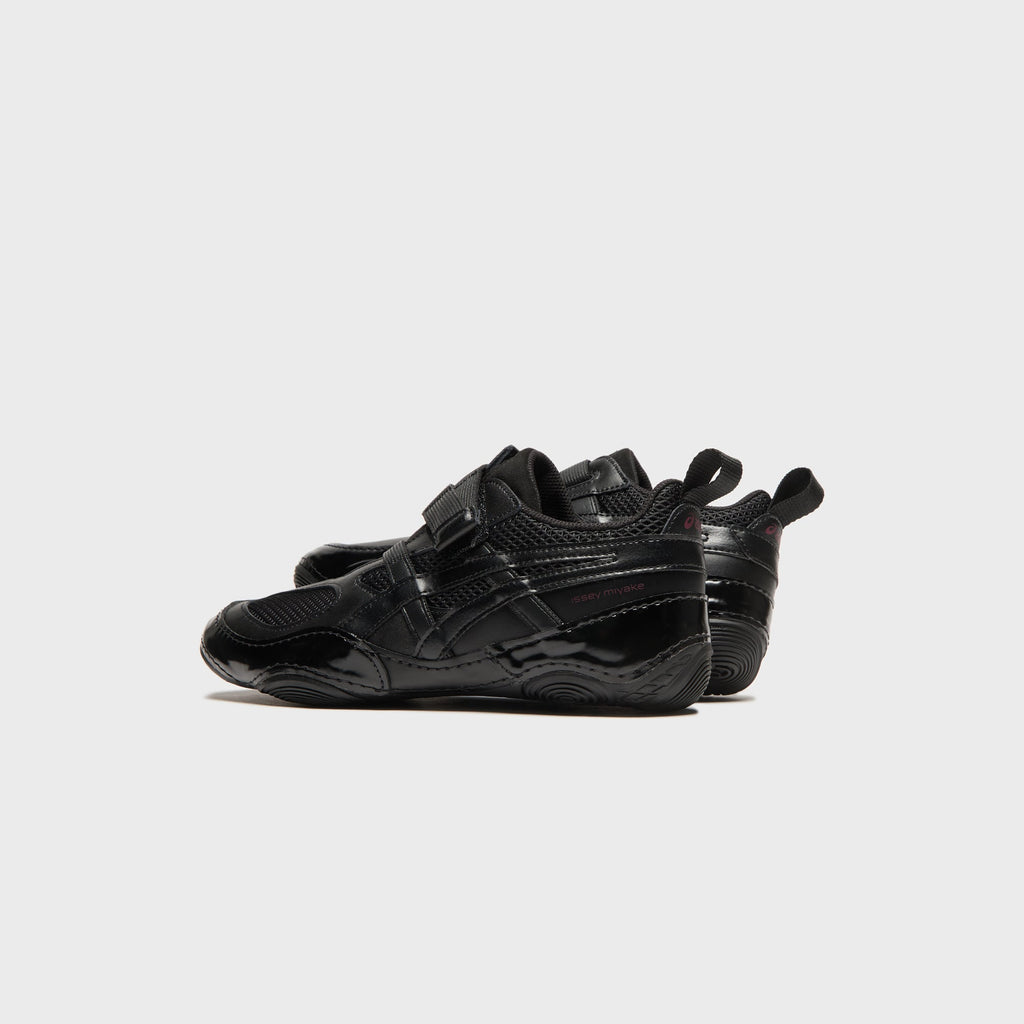 ASICS x Issey Miyake Hyper Taping - Black