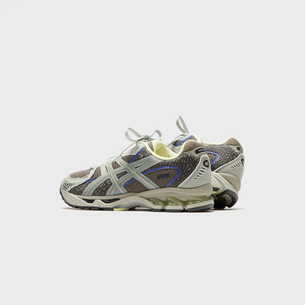 ASICS x 18 EAST Gel-Nimbus 10.1 - Canteen / Abbey Stone