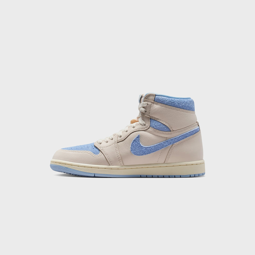 Jordan WMNS Air Jordan 1 Retro High OG - Pale Ivory / Psychic Blue / Coconut Milk