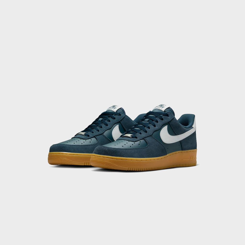 Nike Air Force 1 '07 Ess - Armory Navy / Summit White / Gum Light Brown