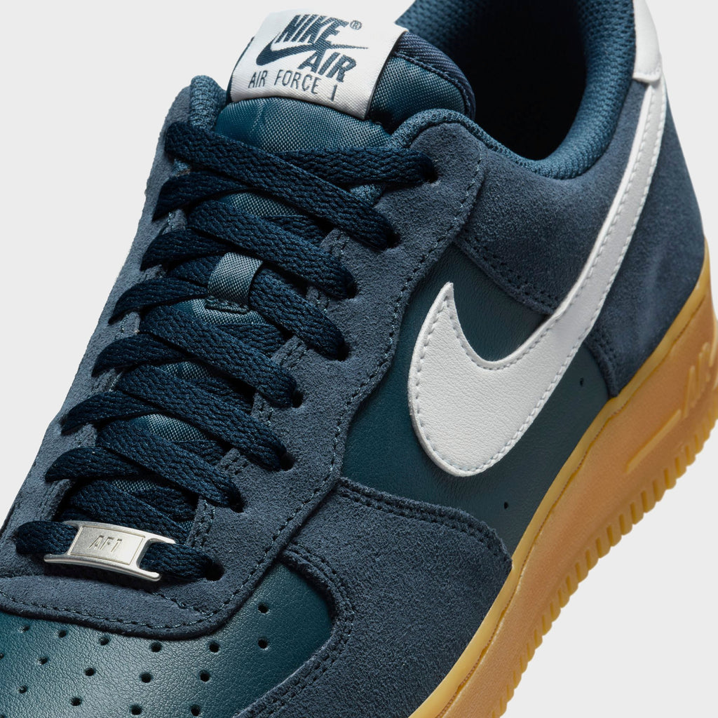 Nike Air Force 1 '07 Ess - Armory Navy / Summit White / Gum Light Brown