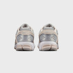 Nike Zoom Vomero 5 - Light Orewood Brown / Light Smoke Grey / White