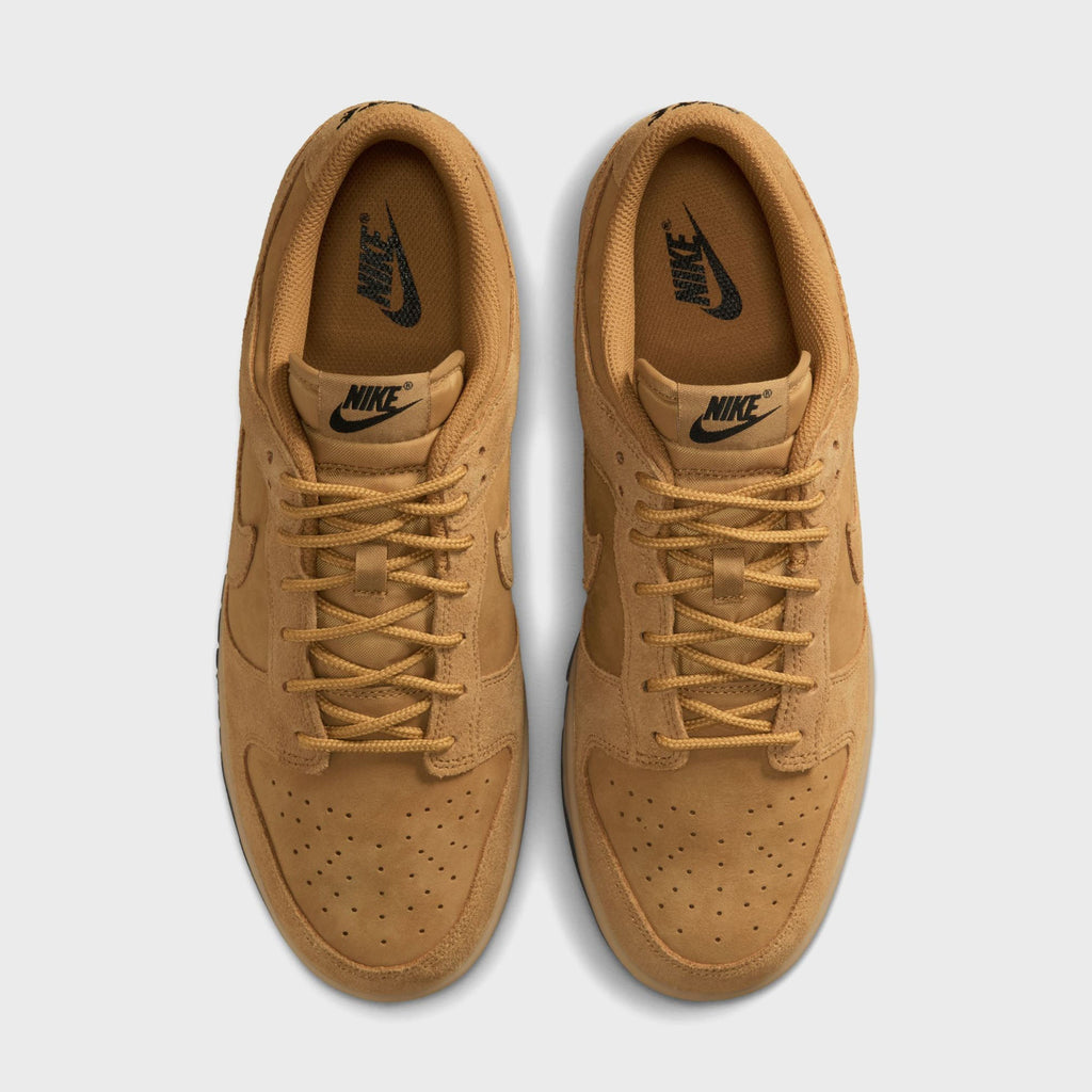 Nike Dunk Low Retro SE - Wheat / Black