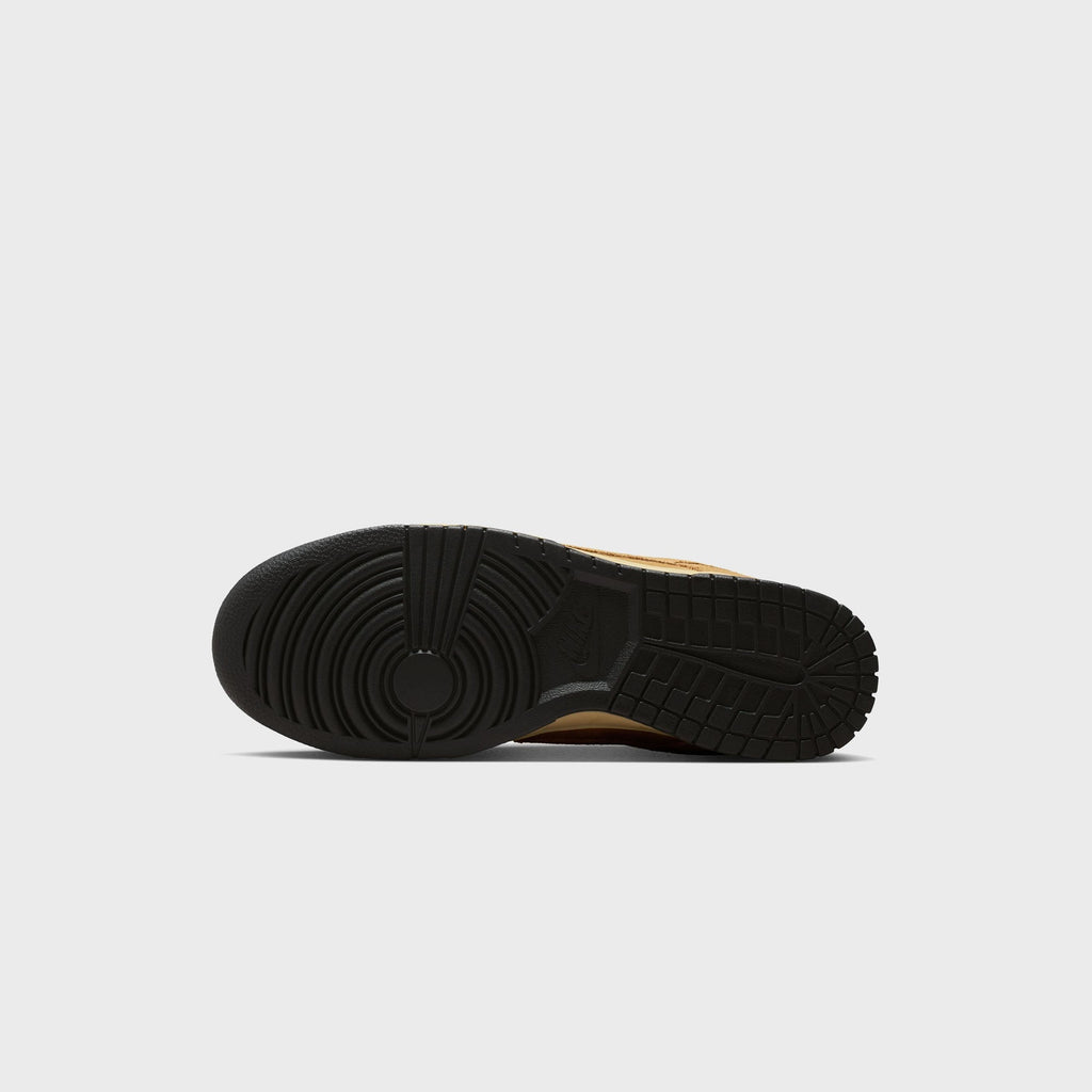 Nike Dunk Low Retro SE - Wheat / Black