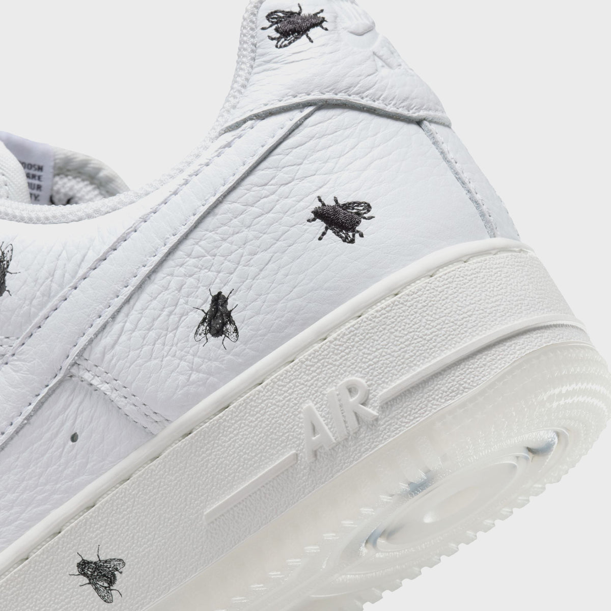 Nike Air Force 1 Retro - Summit White / Black