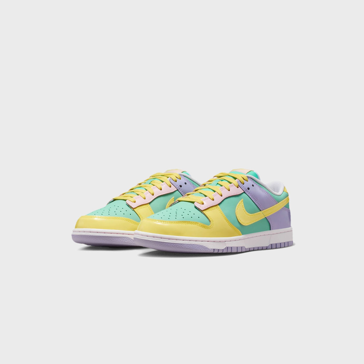 Nike Dunk Low - Emerald Rise / Yellow Pulse / Hydrangeas / White / Pink Foam