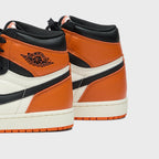 Jordan Air Jordan 1 High OG - Black / Sail / Starfish