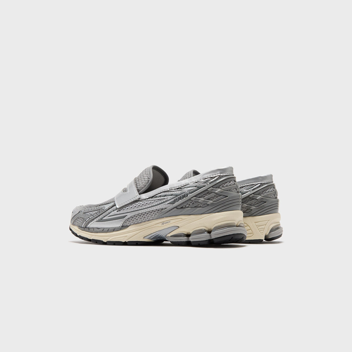New Balance 1906 Loafer -  Silver / Grey / Turtledove