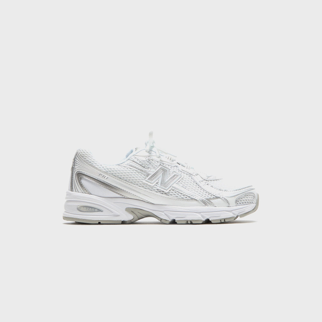 New Balance 740 - Silver / White