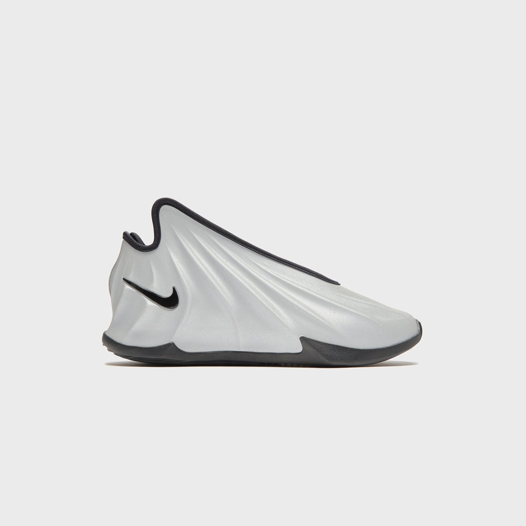 Nike G.T. Future - Metallic Silver / White / Black