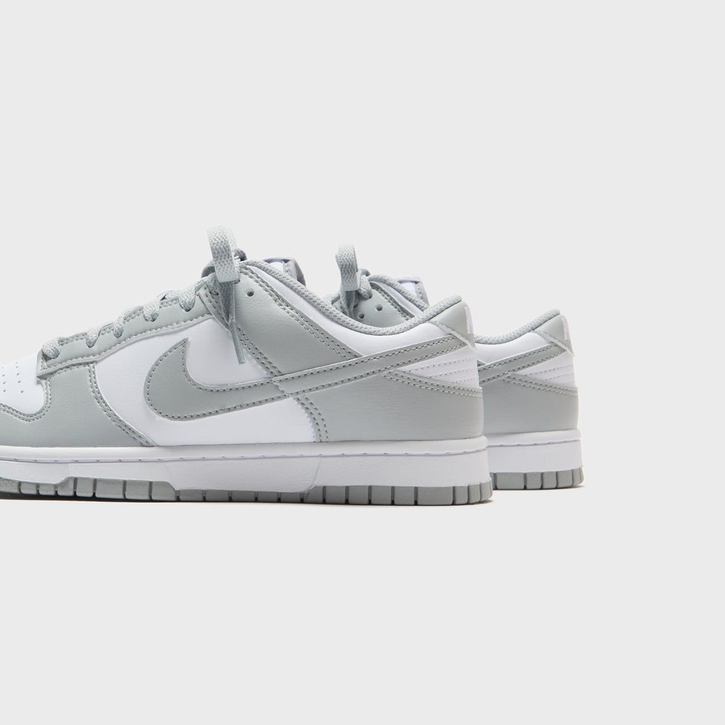 Nike Dunk Low Retro - White / Light Smoke Grey / White