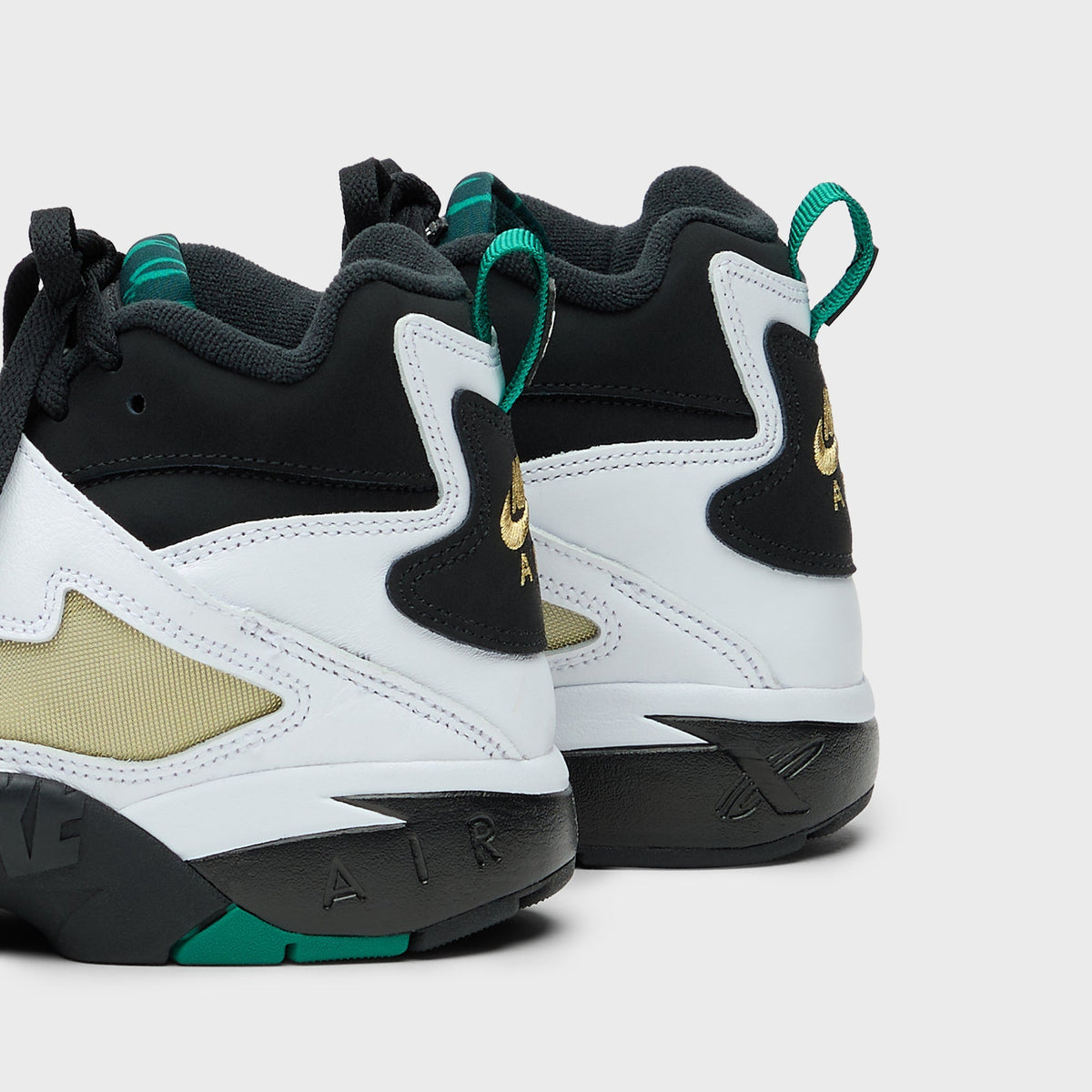 Nike Air Diamond Turf 93 - Black / Mystic Green / White / Golden Tussah