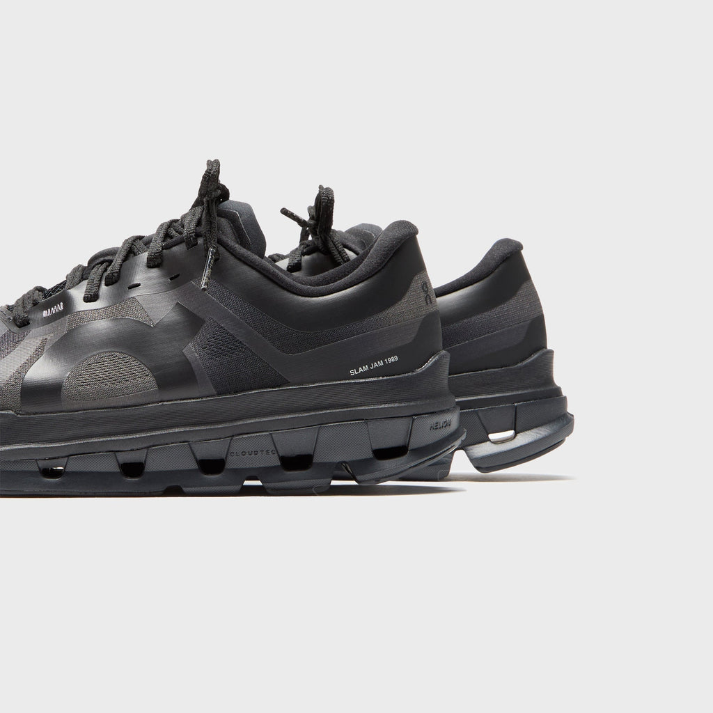 On Running x SLAM JAM Cloud 5 - Gull / Black